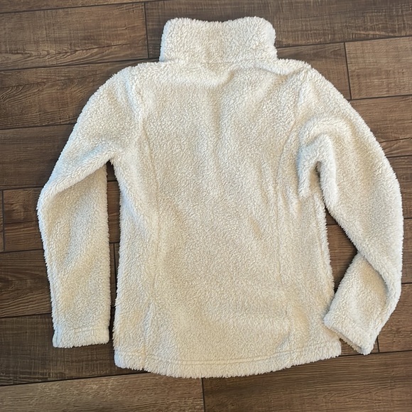 Like new Patagonia Fleece 1/4 zip Pullover - Picture 7 of 7